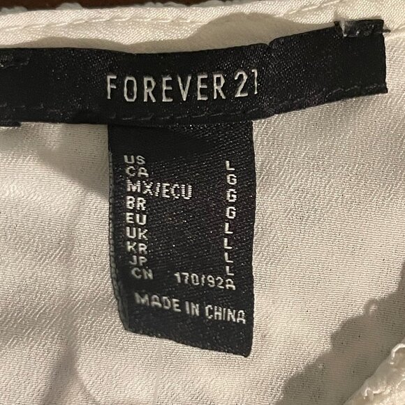 Crop‎ Top Womens L White Sleeveless Lace  Elegant Floral Design Forever 21 - Picture 4 of 12